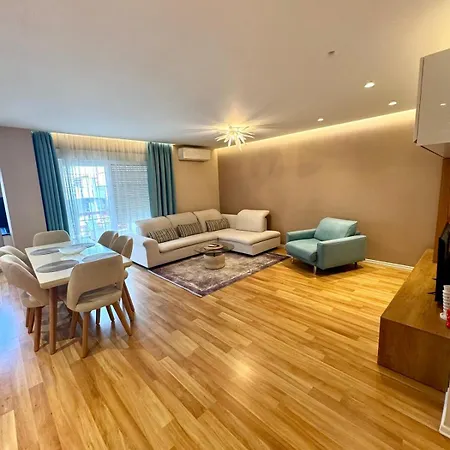 Spacious アパート *