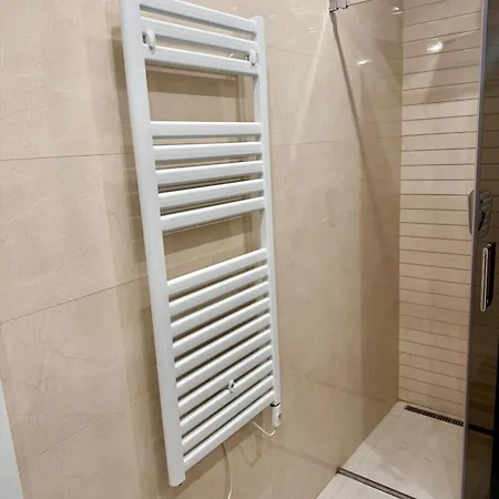 Apartment Spacious Tirana